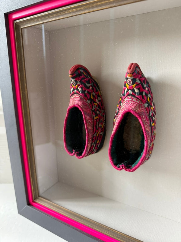 Embroidered slippers