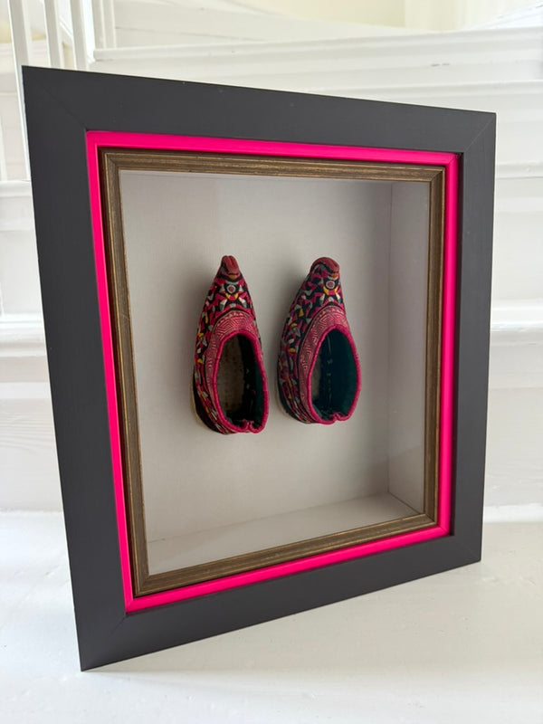 Embroidered slippers